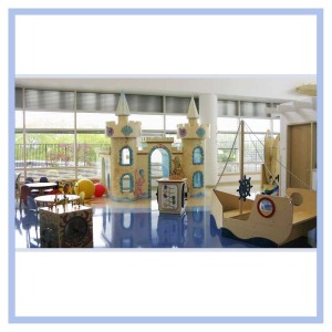 sandcastle-playhouse-hospital-art-healthcare-design-murals-custom-fabrication