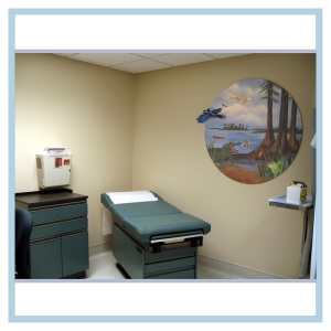 3d-mural-bluejay-everglades-theme-hospital-murals-healthcare-art